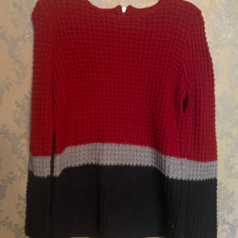 Woman’s Knitted Top